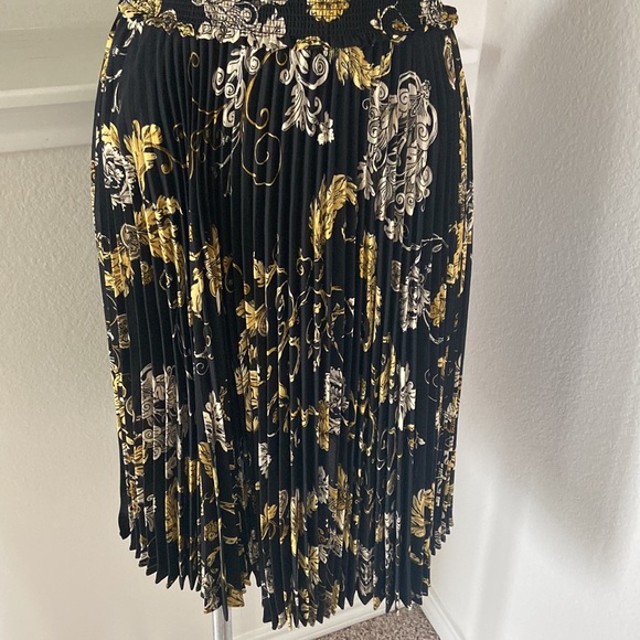 NANETTE LEPORE BLACK AND YELLOW FLORAL MIDI DRESS - Picture 4 of 8